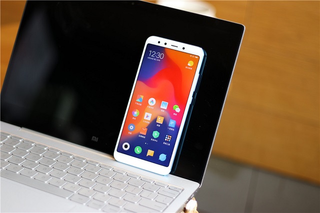 小米6X和小米8 SE哪個好？小米8 SE和6X區別對比