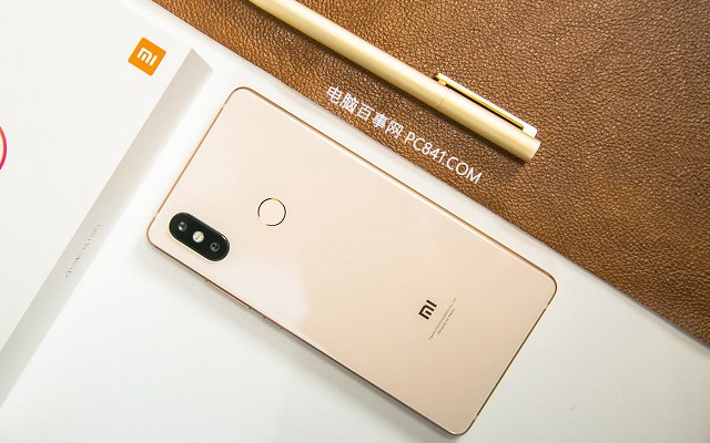 小米6X和小米8 SE哪個好？小米8 SE和6X區別對比