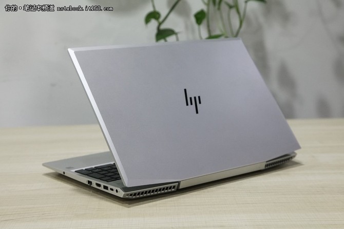 惠普戰(zhàn)99商務(wù)本評(píng)測(cè):八代酷睿+專業(yè)顯卡、輕薄而硬朗