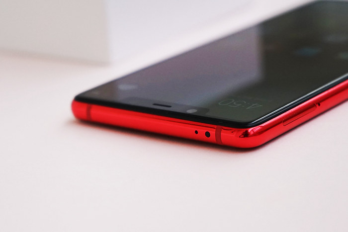 小米8 SE紅色好看嗎？小米8 SE亮紅色開箱圖賞