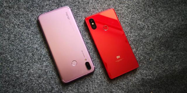 榮耀Play和小米8SE哪個好?小米8 SE對比榮耀Plya區別