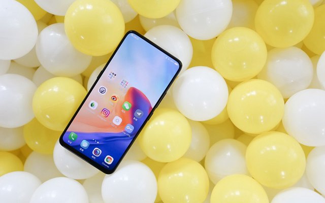 小米8和vivo NEX哪個好？vivo NEX對比小米8透明探索版區別