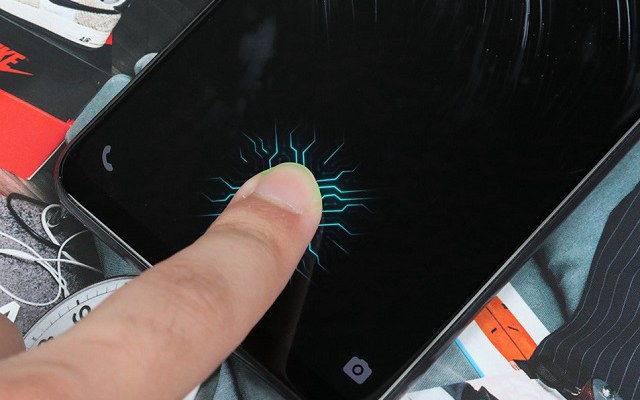 小米8和vivo NEX哪個好?vivo NEX對比小米8透明探索版區別