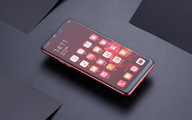 2000元全面屏手機怎么選 2018值得買2000左右的手機推薦