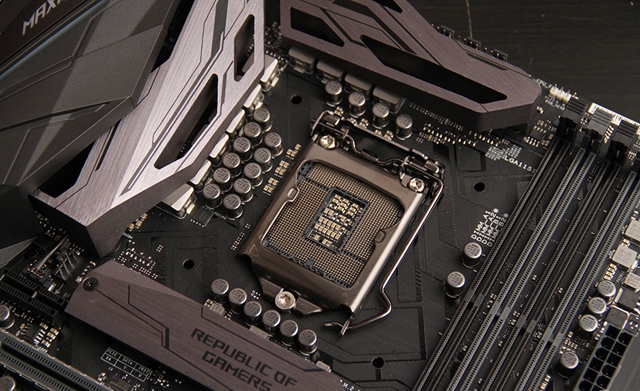 i7-8086K和i7-8700K有何區(qū)別 i7-8086K對比i7-8700K評測