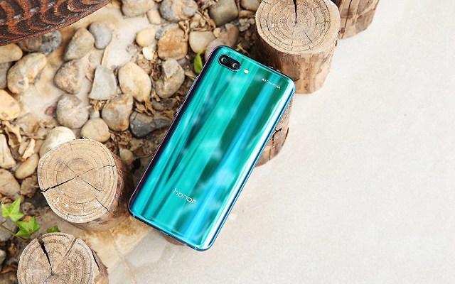 榮耀10 GT版正式發布，榮耀10 GT版和榮耀10的區別？