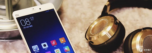 小米IPO上市背后：從小米1到小米8八年產(chǎn)品極簡史