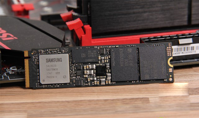 讓你的電腦遠離卡頓 2018最新高性價比的固態硬盤推薦