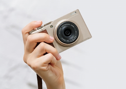 富士發布XF10便攜相機:2400萬像素 售價4300元！