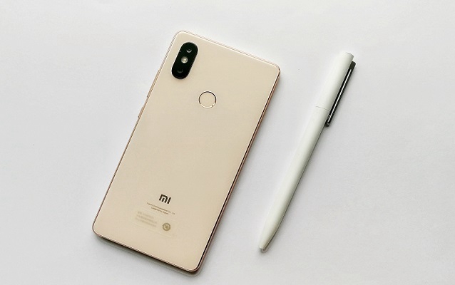 小米Max3和小米8SE哪個好?小米8SE對比MAX3區別