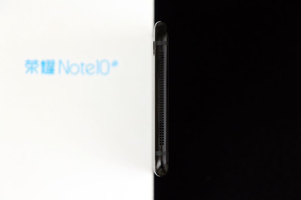 榮耀Note10幻夜黑開箱圖賞 不只是大屏(6/10)