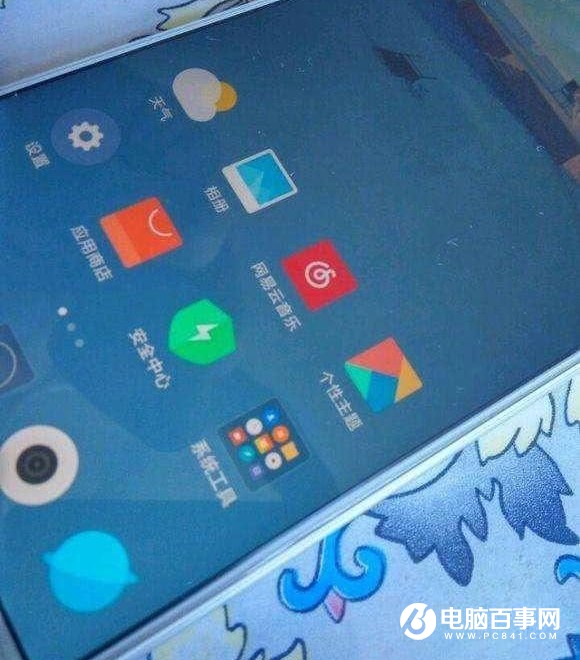 小米MIX3真機諜照曝光:屏占比驚艷 或首發驍龍855