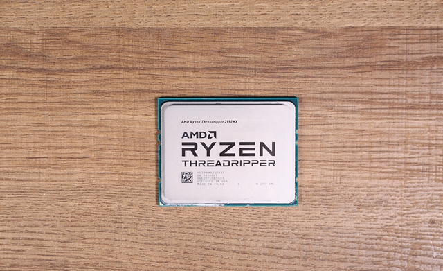 AMD線程撕裂者2990WX開箱圖賞 32核最強CPU來襲!
