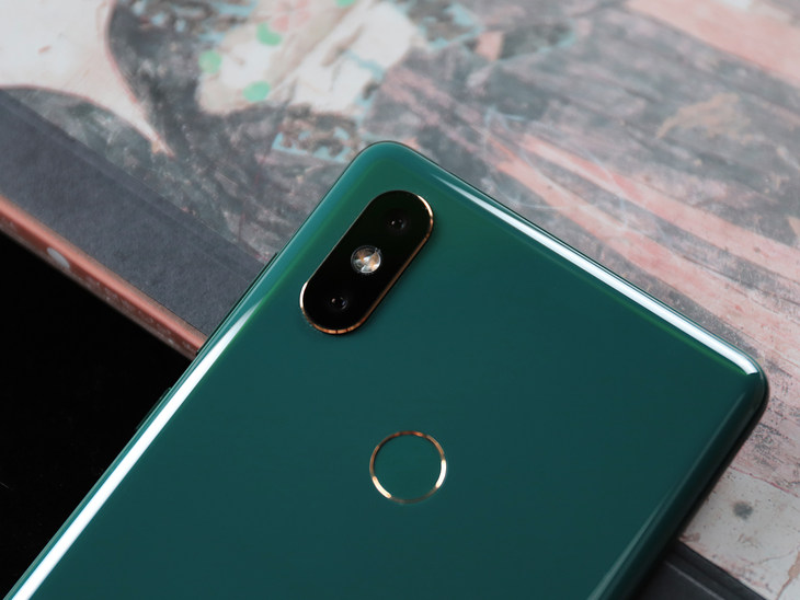 致敬敦煌色彩藝術(shù) 小米MIX 2S翡翠藝術(shù)版圖賞(8/10)