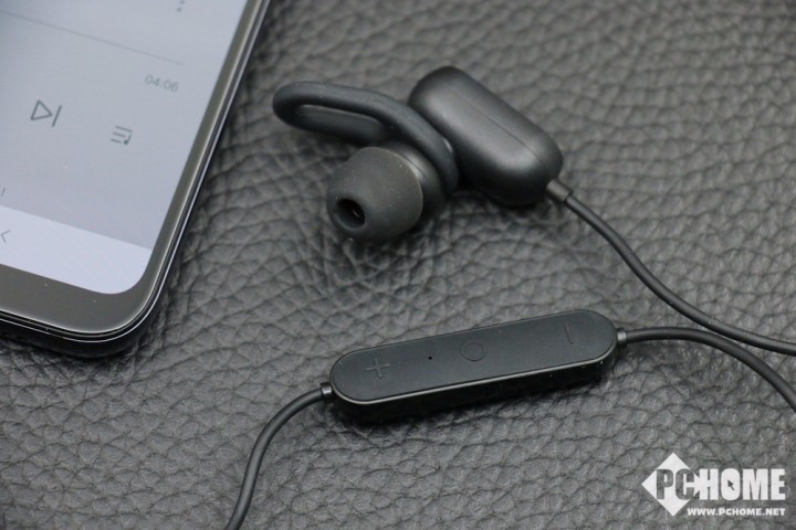 小米運動藍牙耳機青春版上手：輕盈、便捷、至真至美