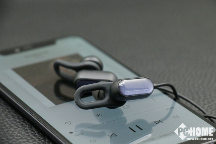小米運動藍牙耳機青春版上手：輕盈、便捷、至真至美