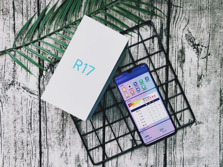 OPPO R17流光藍開箱圖賞 幻色漸變非常吸睛