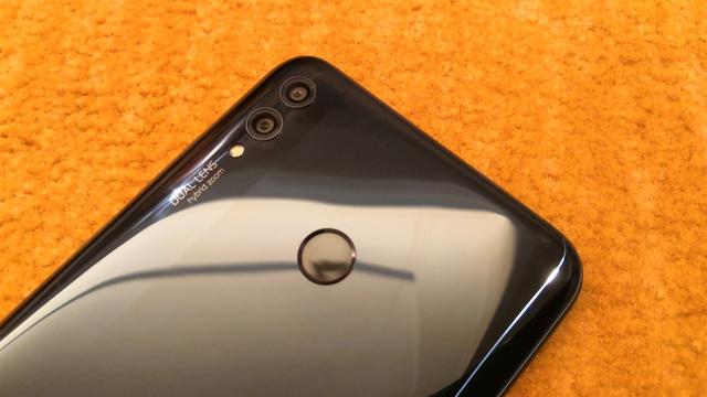 7.12寸巨屏手機 榮耀8X Max評測