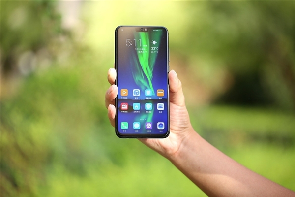 榮耀8X今日正式全網首銷：搭載麒麟710 售價1399元起