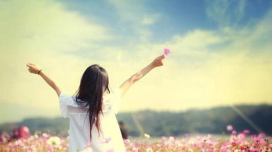 痛到心碎的句子 在愛情中心酸難過的傷感說說大全