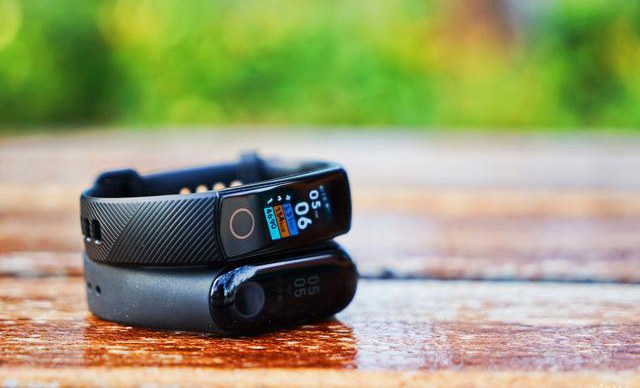 小米手環3和榮耀手環4區別對比 榮耀手環4和小米手環3哪個好？