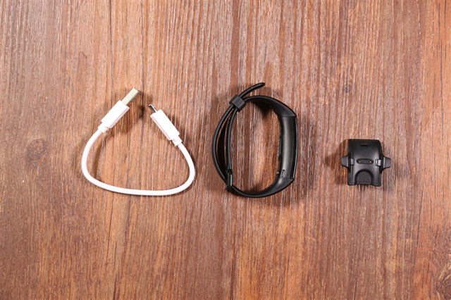 榮耀手環4評測 榮耀手環4值得買嗎？