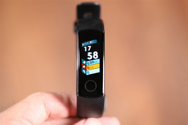 榮耀手環4評測 榮耀手環4值得買嗎？