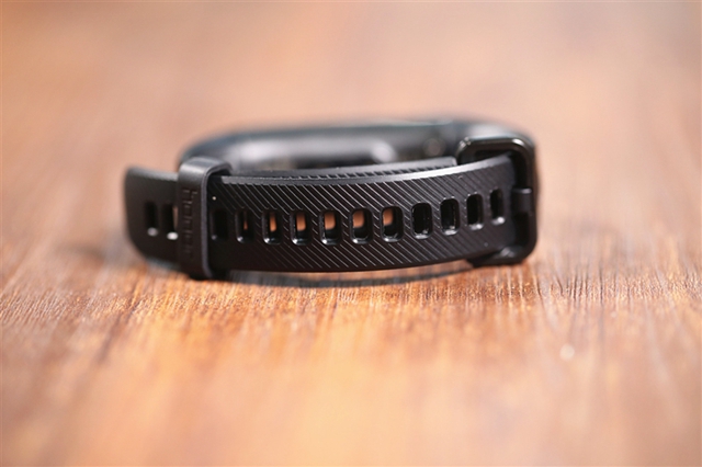 榮耀手環4評測 榮耀手環4值得買嗎？