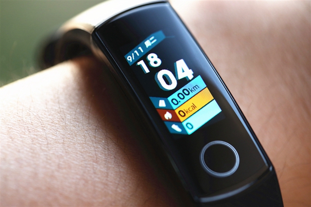 榮耀手環4評測 榮耀手環4值得買嗎？