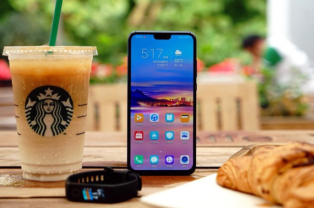 榮耀8X和華為麥芒7區別對比  華為麥芒7和榮耀8X差價千元有哪些不同？