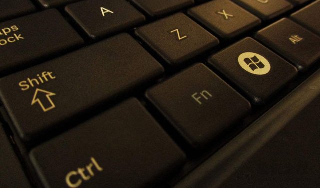 鍵盤上的fn鍵有什么用？筆記本電腦鍵盤上的fn鍵作用大全