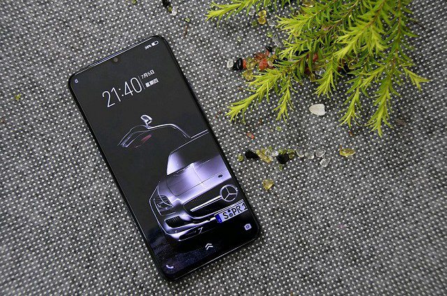 vivo X23幻夜藍圖賞 炫光漸變色真好看