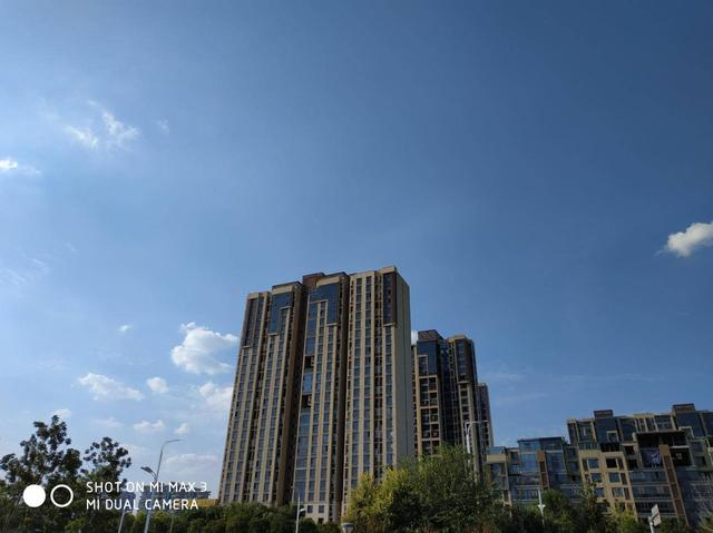 榮耀8X MAX和小米MAX3哪個好?小米max3對比8x max區別