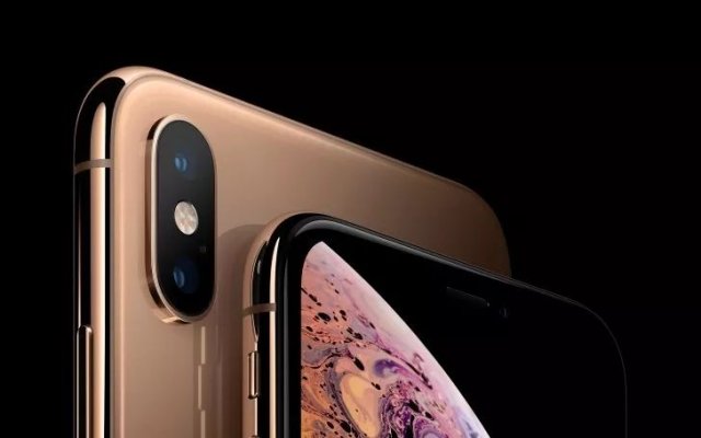 iPhone Xs max擁有史上最佳屏幕，能否吊打三星S9？