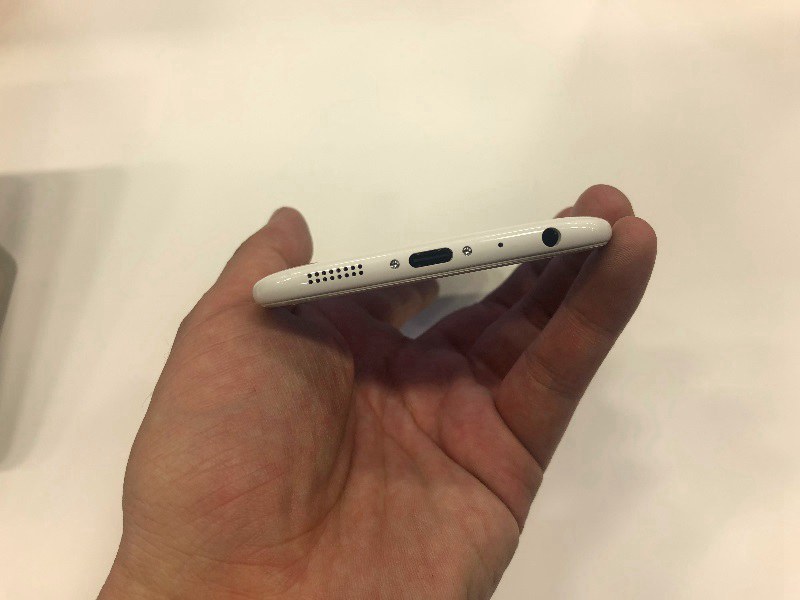 魅族16X汝窯白美女圖賞 手機真美人更美!(10/10)