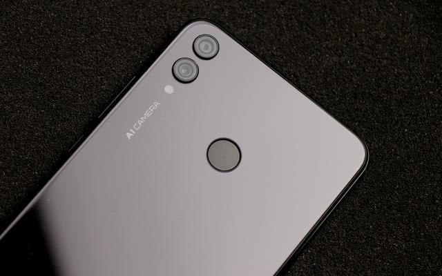 榮耀8X評測 重新定義千元機