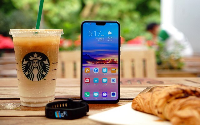 vivo Z1和榮耀8X哪個好?榮耀8X和vivo Z1區(qū)別對比