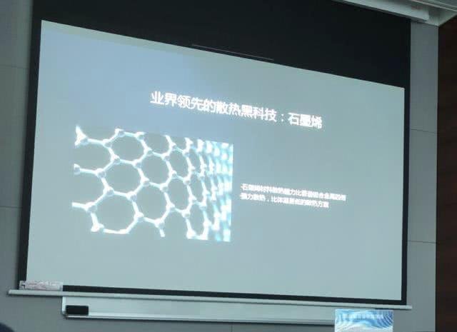 為什么說iPhoen XS不算是一款全能型手機?