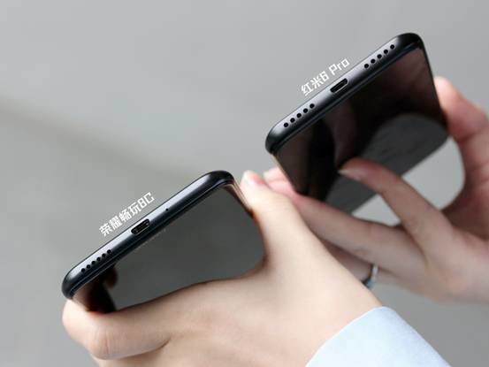 紅米6 Pro與榮耀暢玩8C對比評測:誰是最強中低端手機?