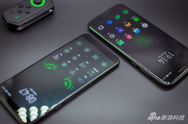 黑鯊初代和黑鯊Helo