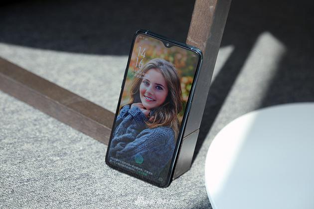 十月最值得買的國產手機推薦