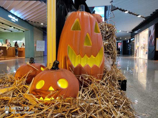 魅族X8室內(nèi)拍照樣張