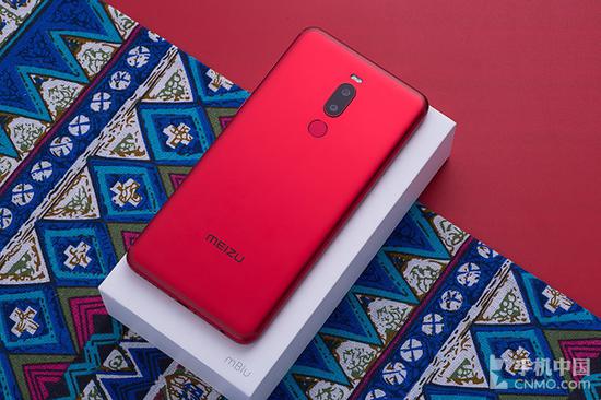 魅族Note8采用對稱式設計