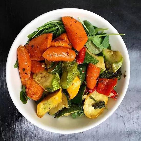 餐廳成為科技巨頭新戰(zhàn)場(chǎng) 谷歌一年伙食費(fèi)5個(gè)億