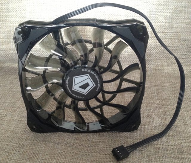 硬件知識科普:2針、3針、4針接口的散熱風扇的區別是什么?