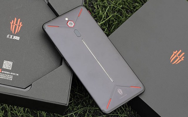 努比亞紅魔Mars電競手機發布：2699元起 為游戲而生