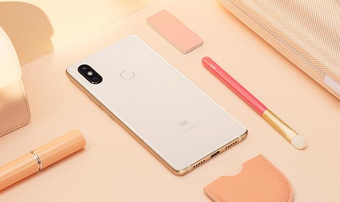 華為暢享9Plus和小米8SE哪個好?暢享9Plus和小米8SE對比區(qū)別