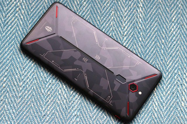 十一月手機性能排名 2018年11月跑分最高手機排行TOP10