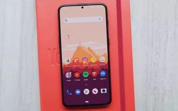 vivo V13真機曝光 ：聯(lián)發(fā)科P70+挖孔屏設(shè)計 售價有點驚喜