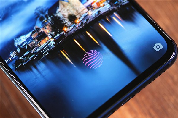 2018智能手機十大技術創新盤點 你用過幾個？